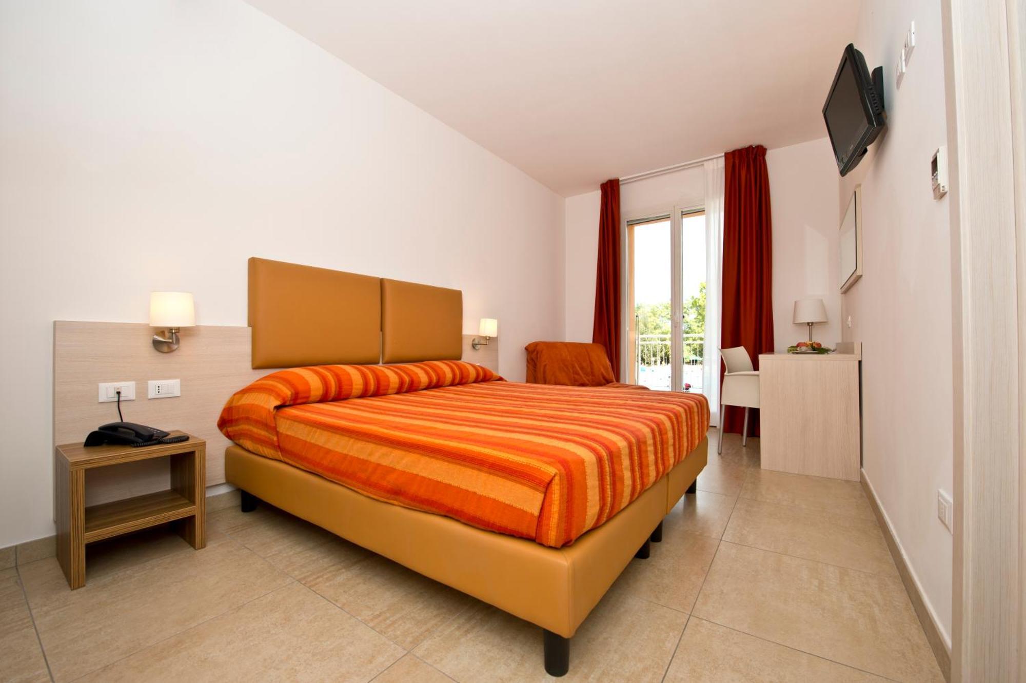 Club Village & Hotel Spiaggia Romea Lido di Volano Buitenkant foto
