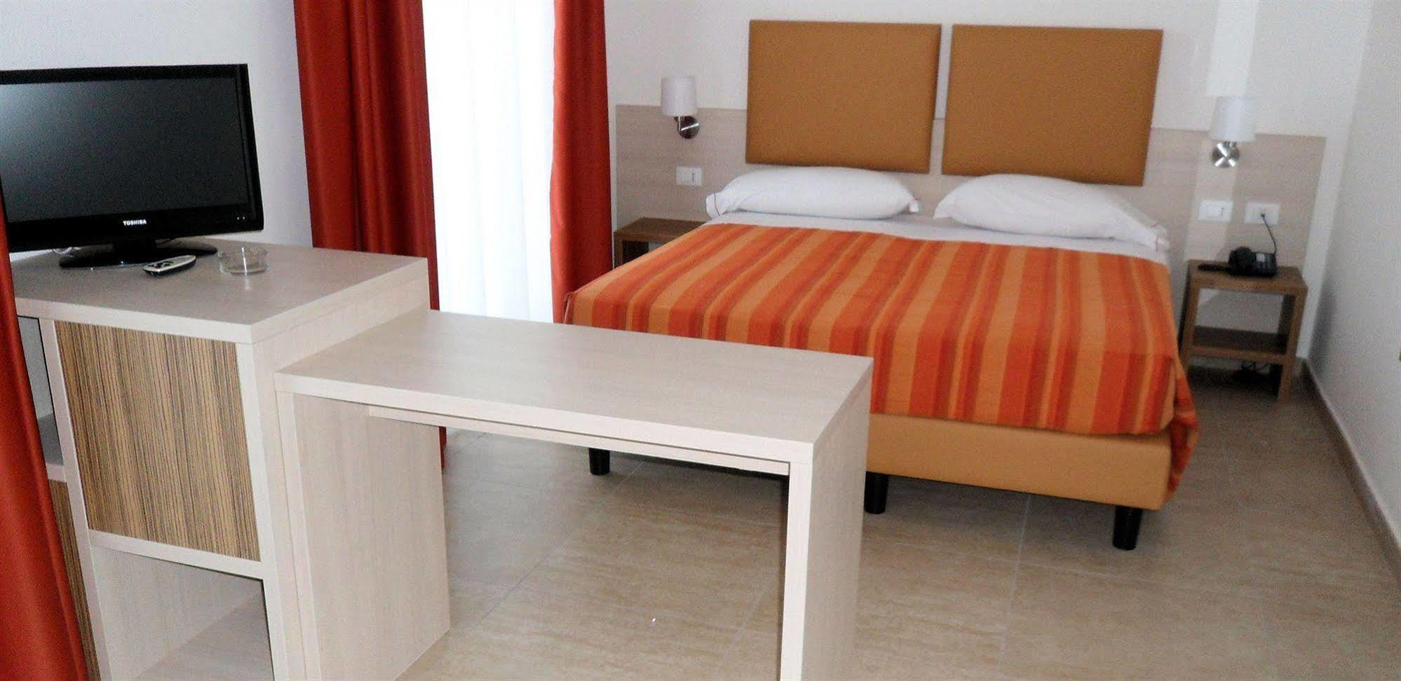 Club Village & Hotel Spiaggia Romea Lido di Volano Buitenkant foto