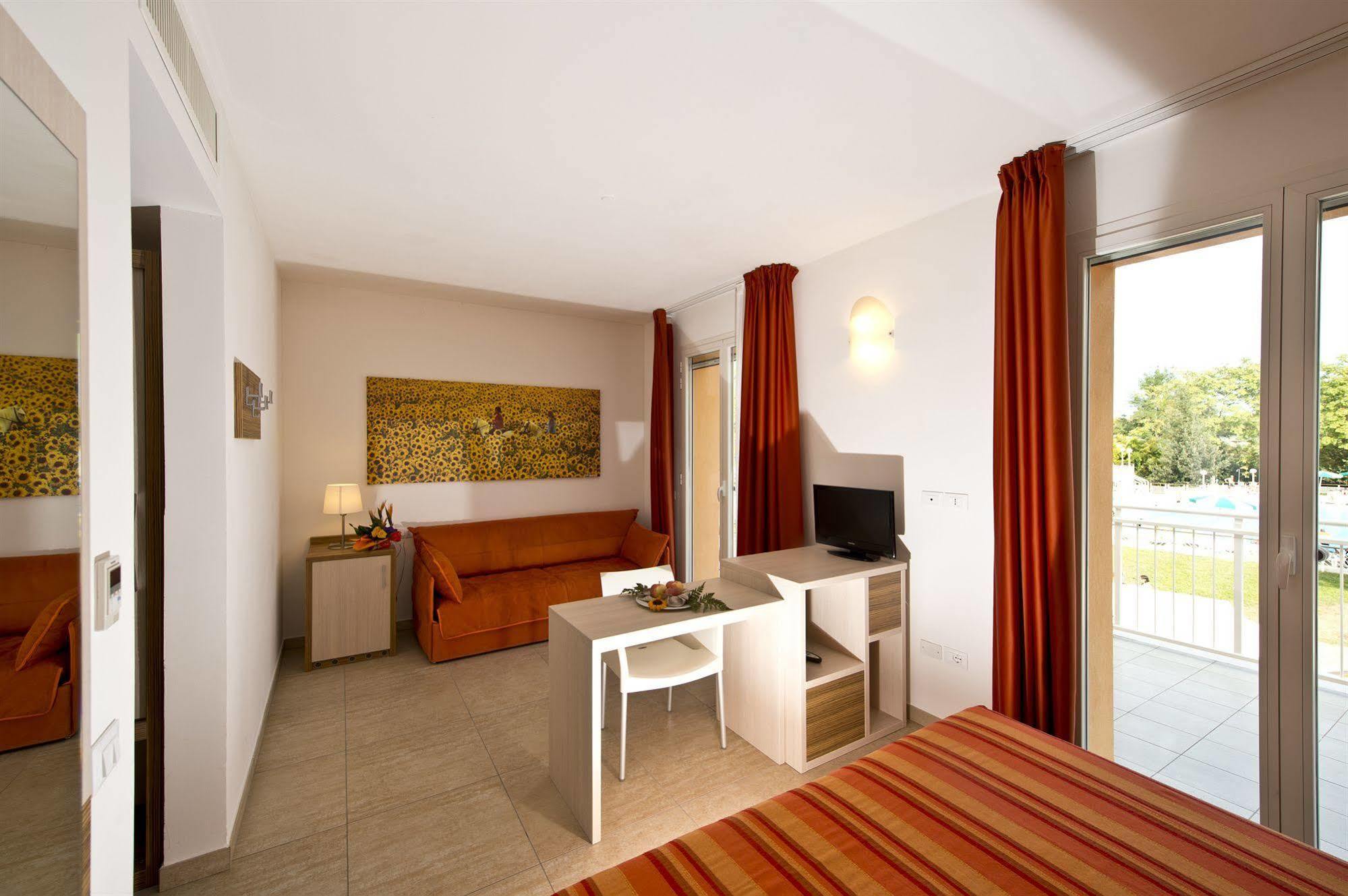 Club Village & Hotel Spiaggia Romea Lido di Volano Buitenkant foto